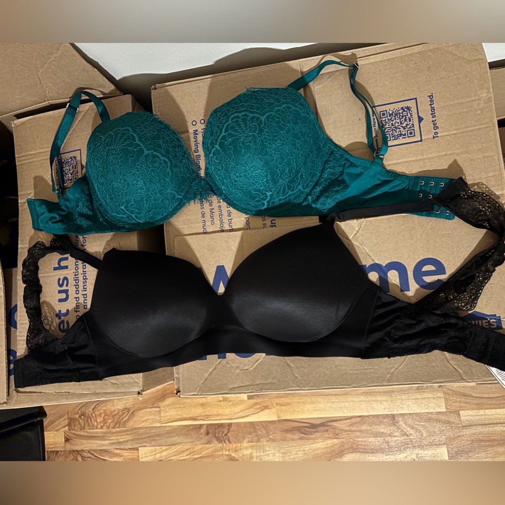 Victoria's Secret Teal and Black Lace Bras